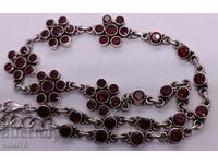 SILVER NECKLACE WITH GARNET