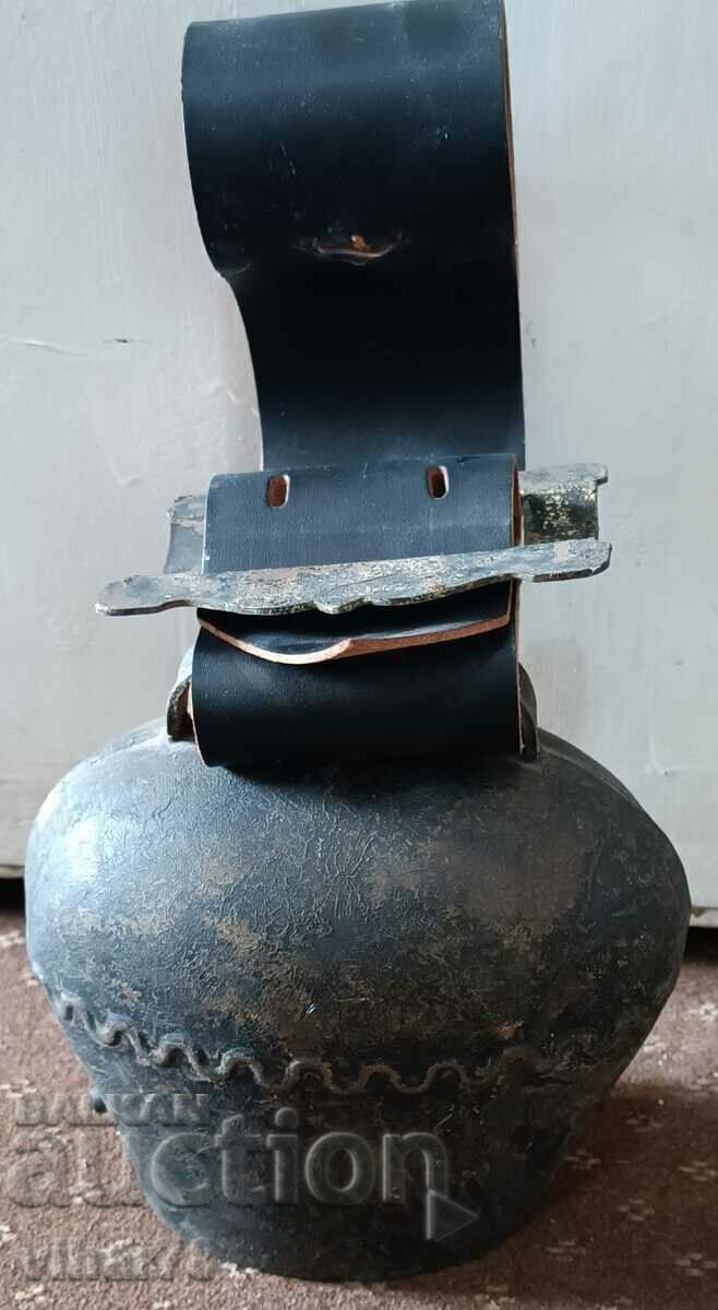 A huge chan-bell - 5