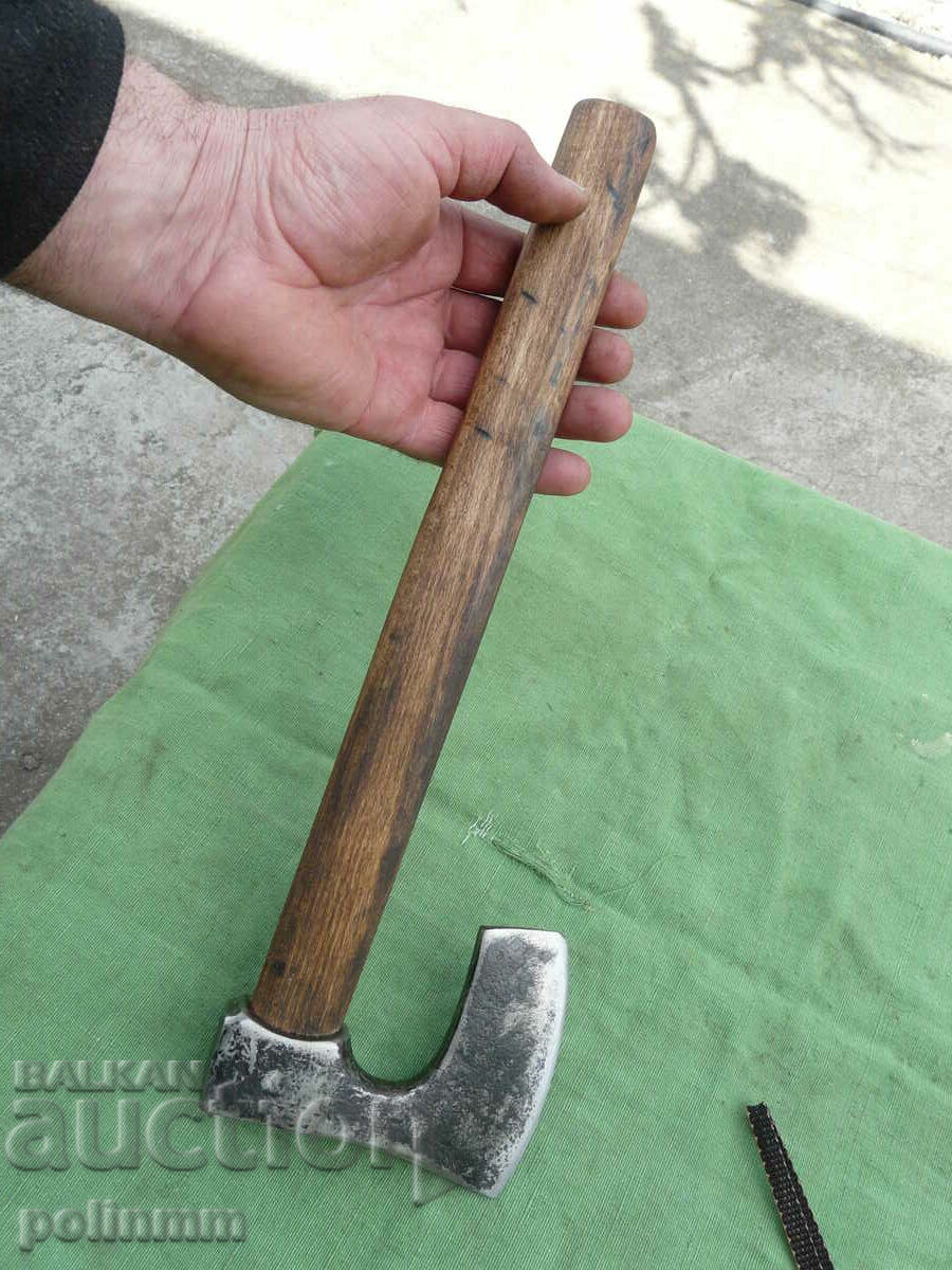 Delivery of Old Bulgarian tourist hatchet - 289 Delivery of Old Bulgarian tourist hatchet - 289