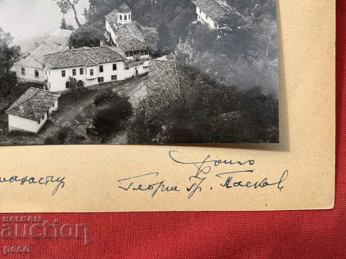 Delivery of Cherepish Monastery Photo Georgi Paskov old photo