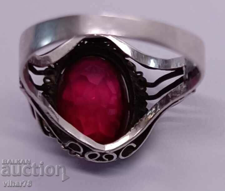 OLD SILVER RING WITH RUBY - 7 OLD SILVER RING WITH RUBY - 7