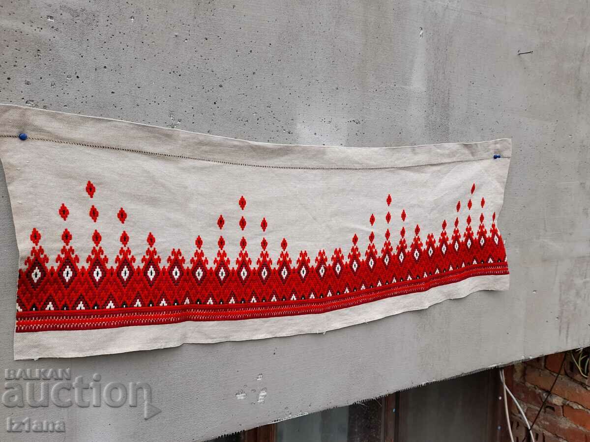 Old embroidery, embroidery with price 15.00 BGN | € 7.67 Old embroidery, embroidery with price 15.00 BGN | € 7.67