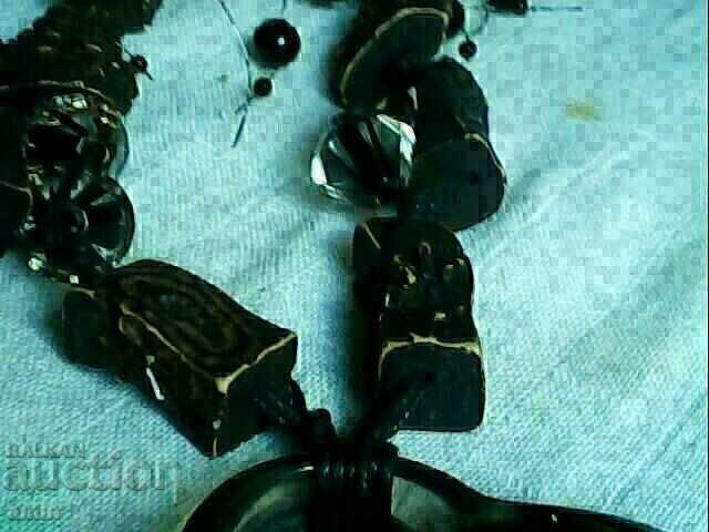 beautiful necklace made of large glass murano venice crystals with price 15.00 BGN | € 7.67 beautiful necklace made of large glass murano venice crystals with price 15.00 BGN | € 7.67