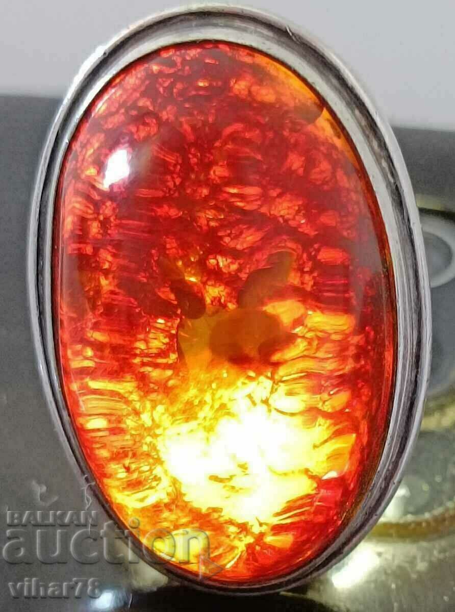 Auction Women's Silver Ring with Amber Auction Women's Silver Ring with Amber