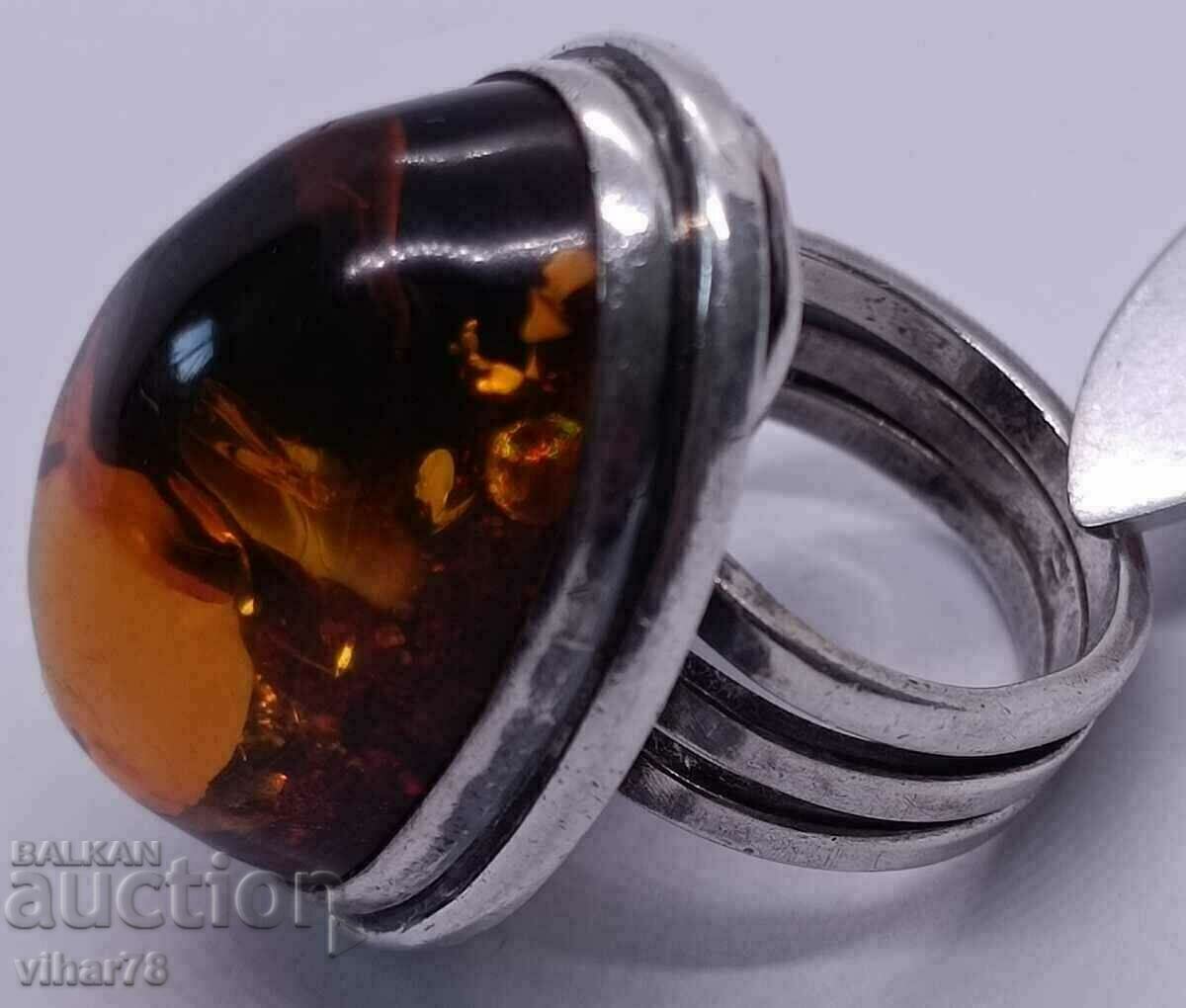 Delivery of Women's Silver Ring with Amber Delivery of Women's Silver Ring with Amber