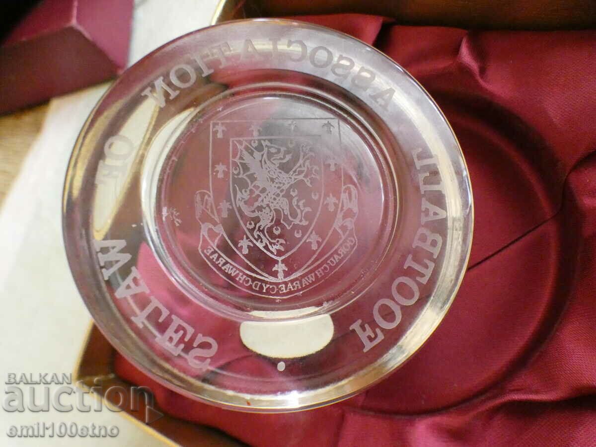 Футболна асоциация на Уелс Wedgwood England стъклен плакет - 5 Футболна асоциация на Уелс Wedgwood England стъклен плакет - 5