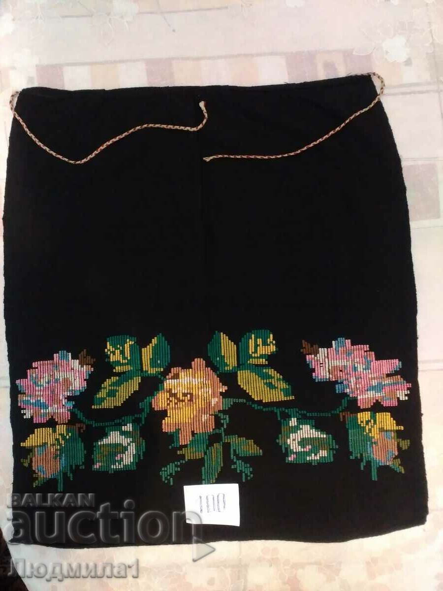 AUTHENTIC OLD APRON AUTHENTIC OLD APRON