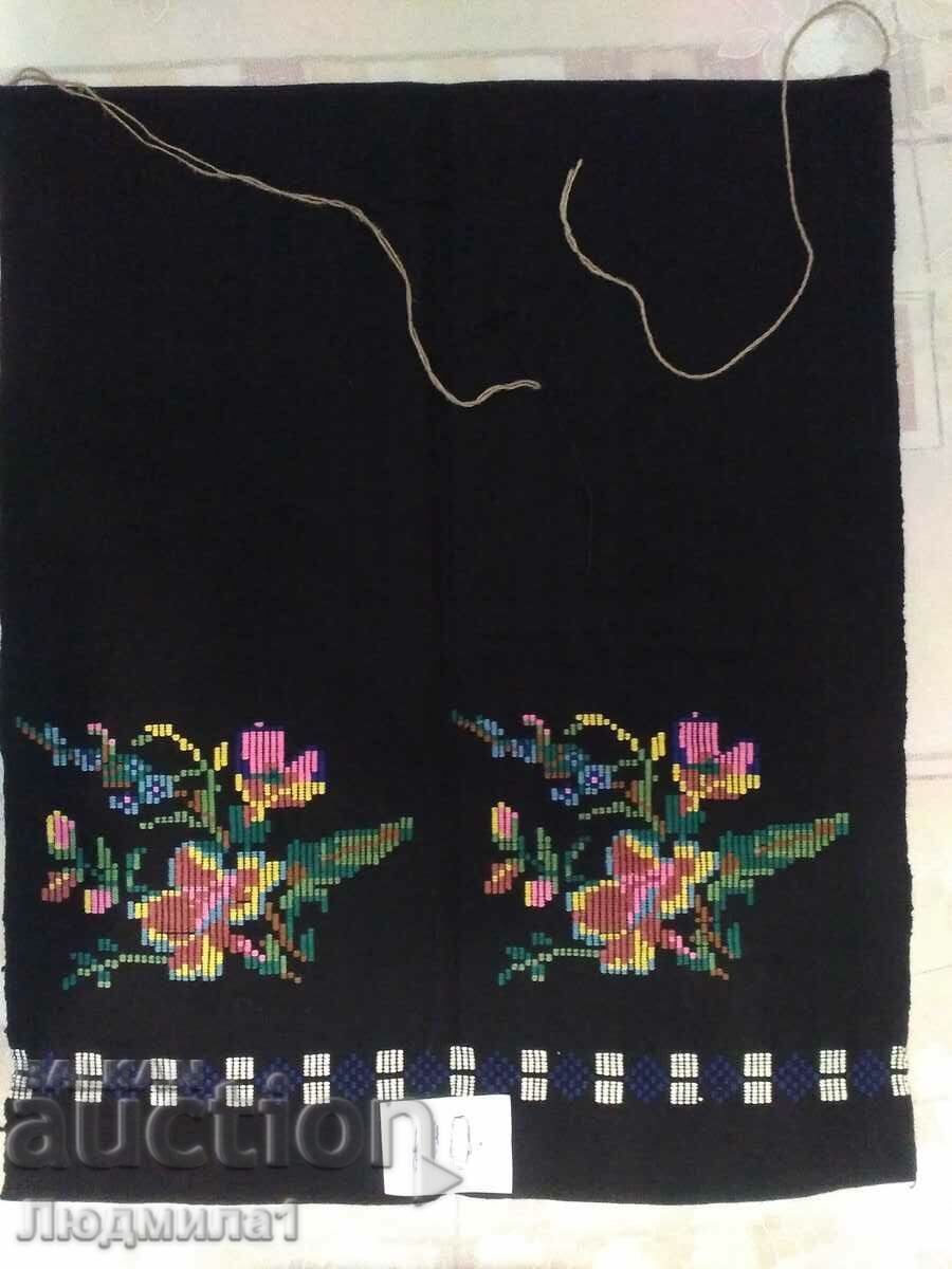 AUTHENTIC OLD APRON AUTHENTIC OLD APRON