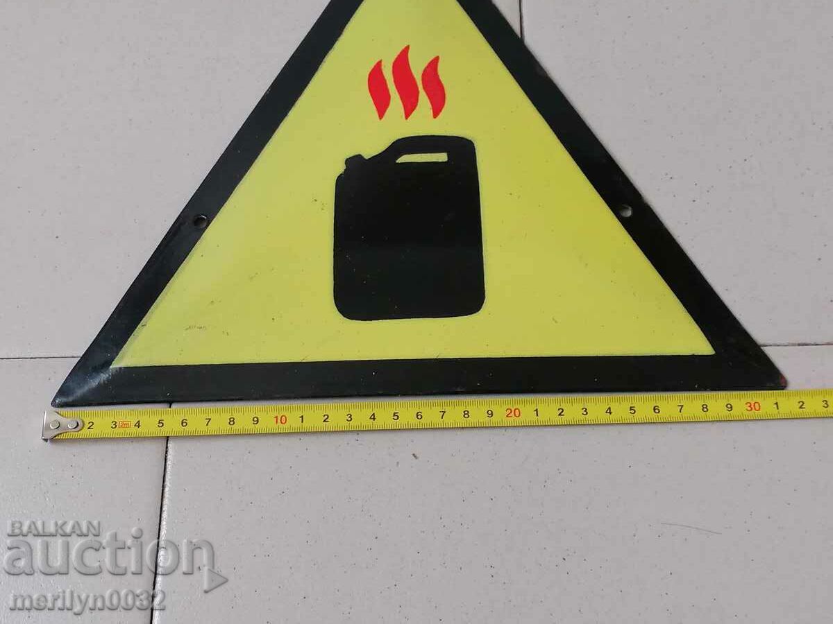 Παράδοση Εμπαγιέ κοινωνική πλάκα, πλάκα NRB