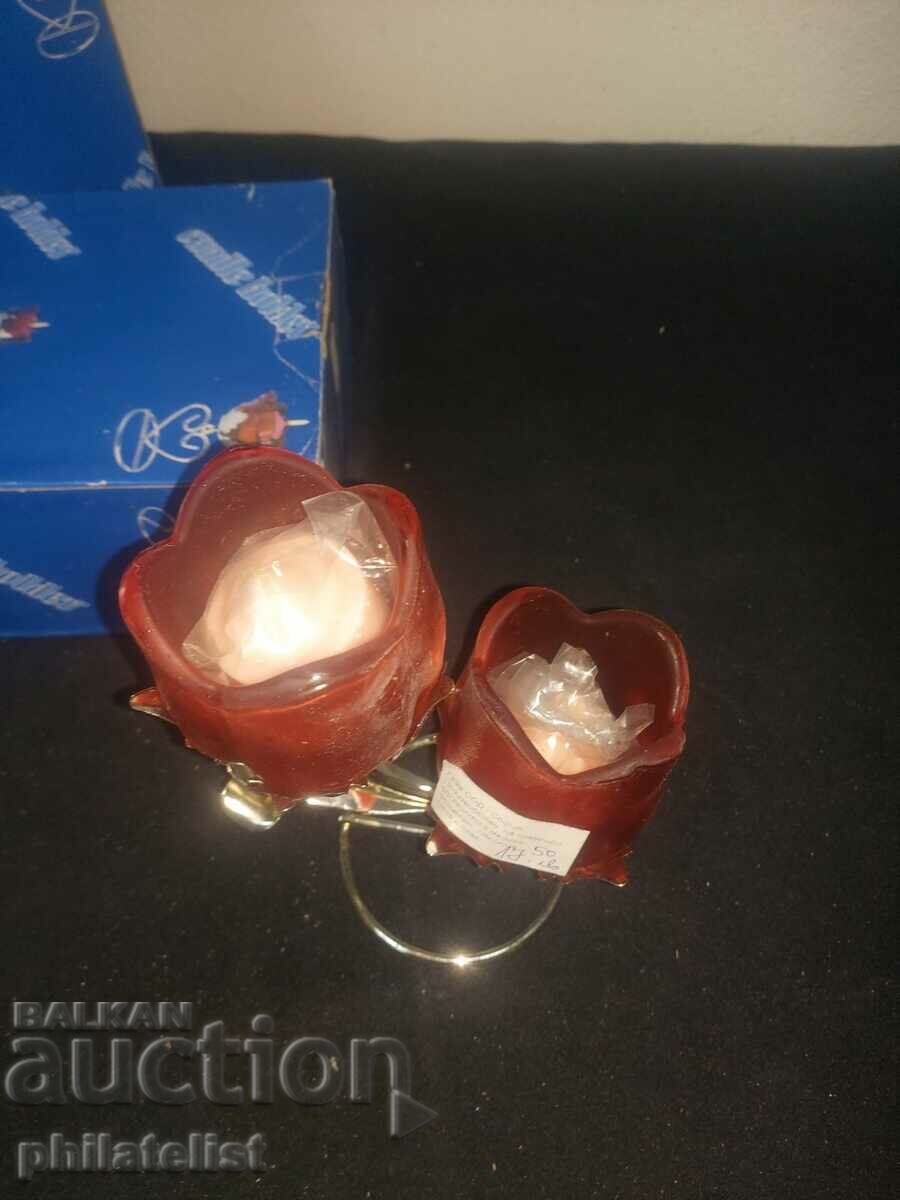 Sfeșnic cadou - Trandafiri cu preț 18.00 BGN | € 9.20