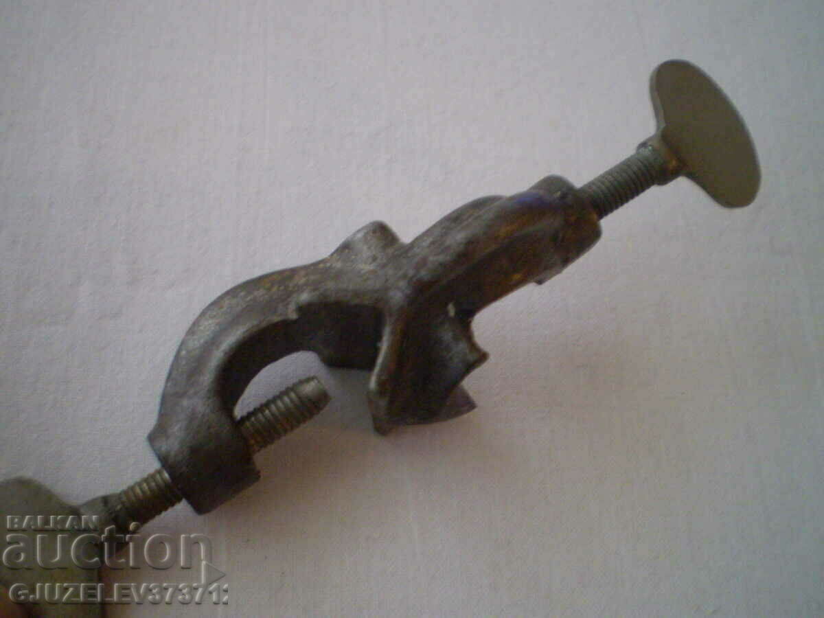 collectible Lab brace - 5 collectible Lab brace - 5