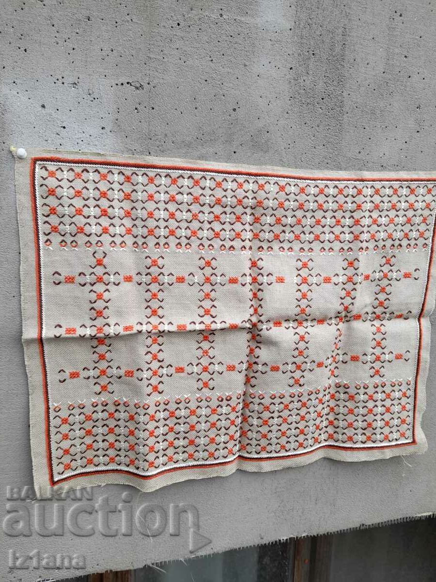 Vintage embroidered pillowcase with price 16.00 BGN | € 8.18 Vintage embroidered pillowcase with price 16.00 BGN | € 8.18