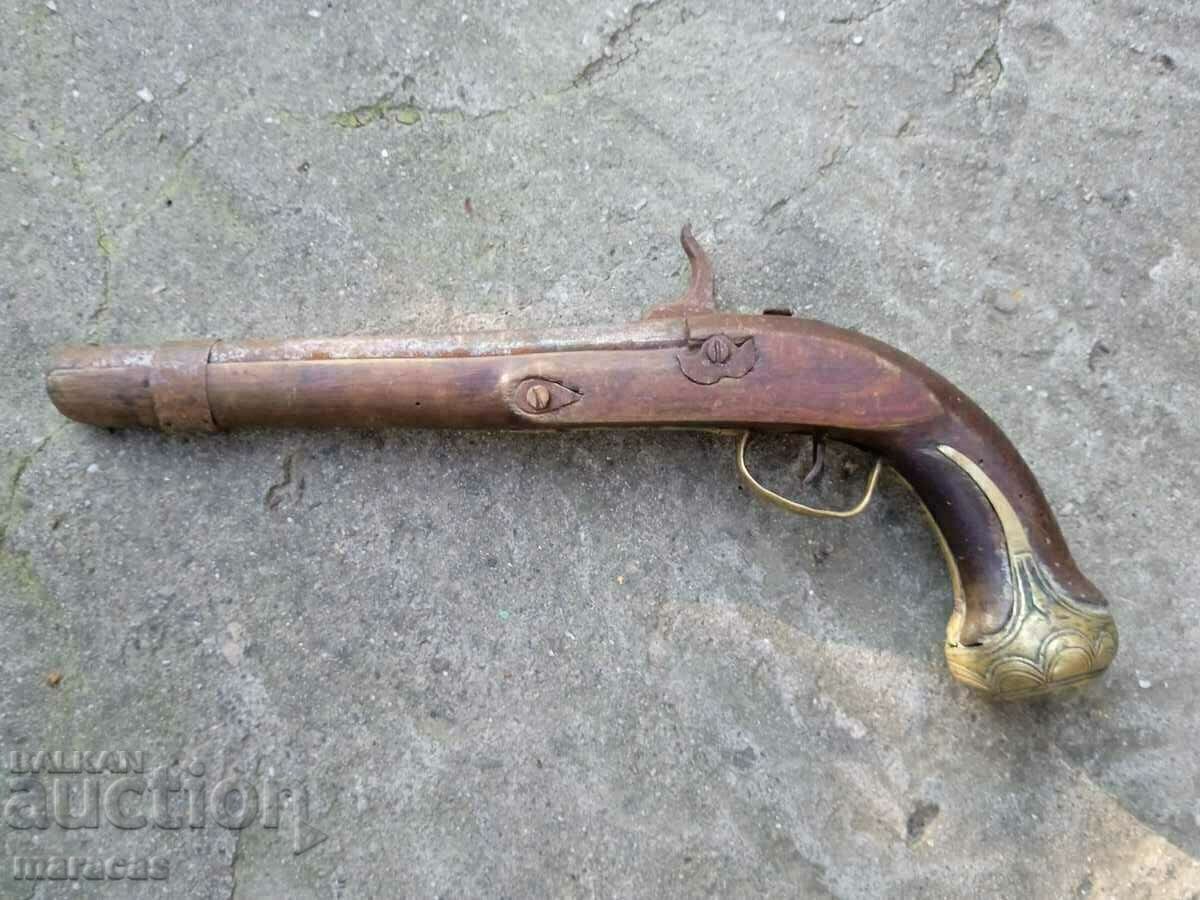 Παλιό όπλο κάψουλας. με τιμή 490.00 BGN | € 250.53 Παλιό όπλο κάψουλας. με τιμή 490.00 BGN | € 250.53