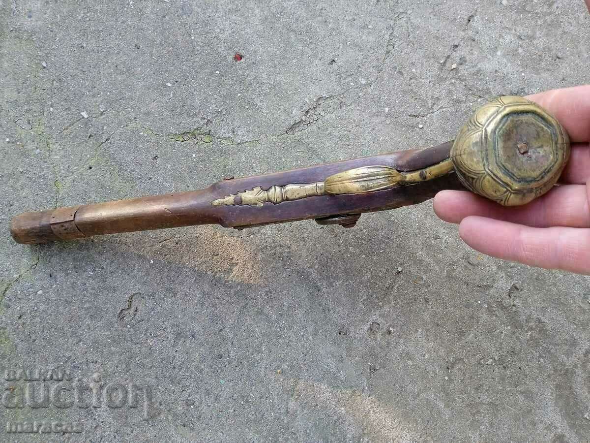 Licitație Vechi pistol capsulă. Licitație Vechi pistol capsulă.