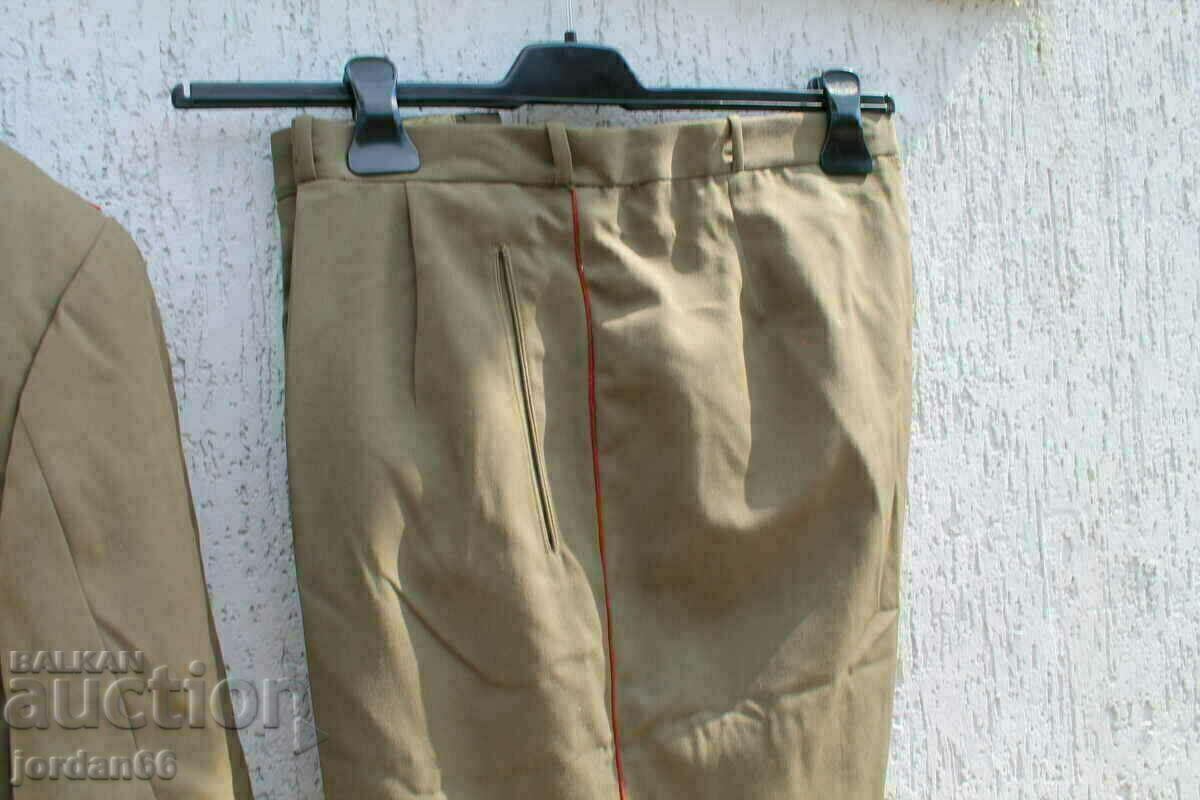 Jacheta și pantalonii generalului-maior BNA - 6 Jacheta și pantalonii generalului-maior BNA - 6