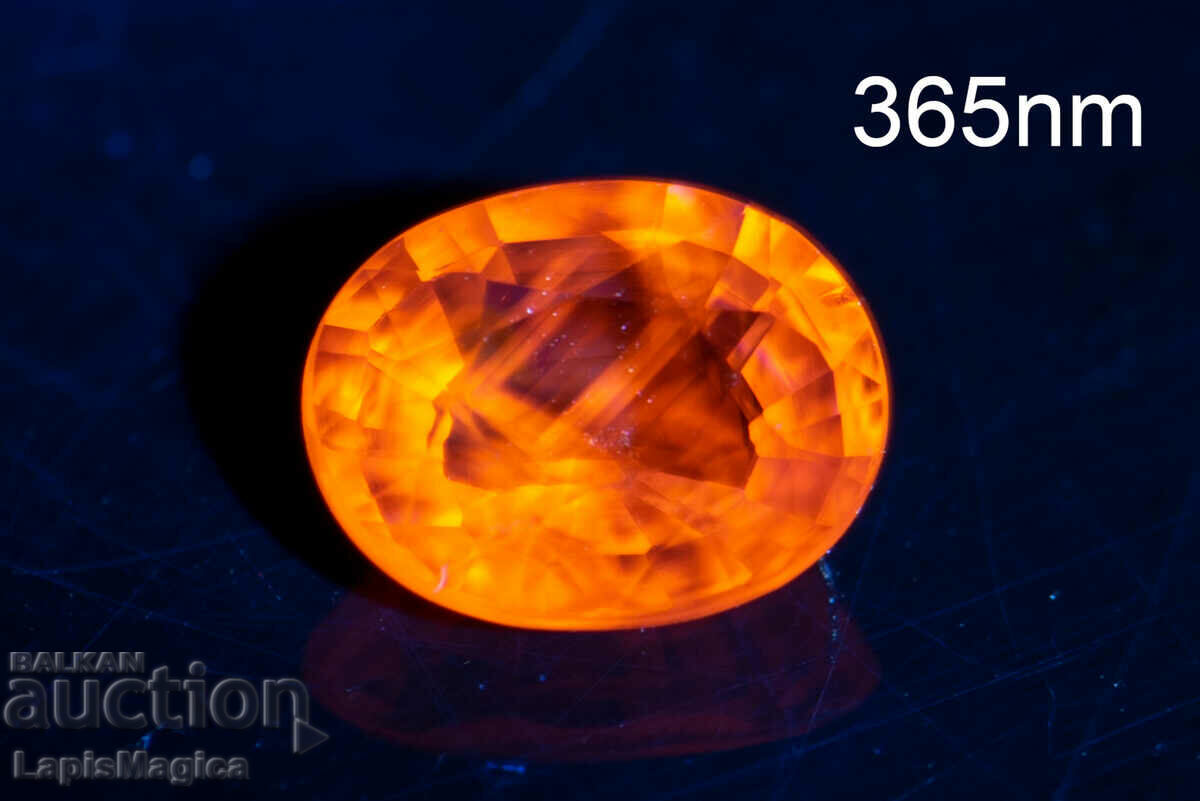 Auction Pale yellow sapphire 0.60ct VS oval cut Ceylon orange f Auction Pale yellow sapphire 0.60ct VS oval cut Ceylon orange f