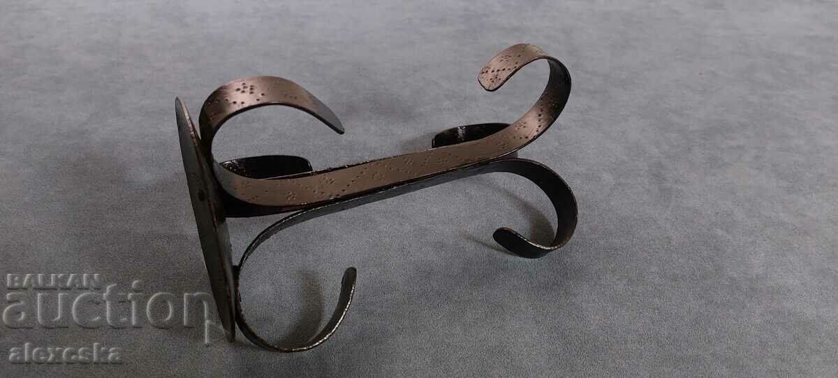 Wrought iron stand with price 15.00 BGN | € 7.67 Wrought iron stand with price 15.00 BGN | € 7.67
