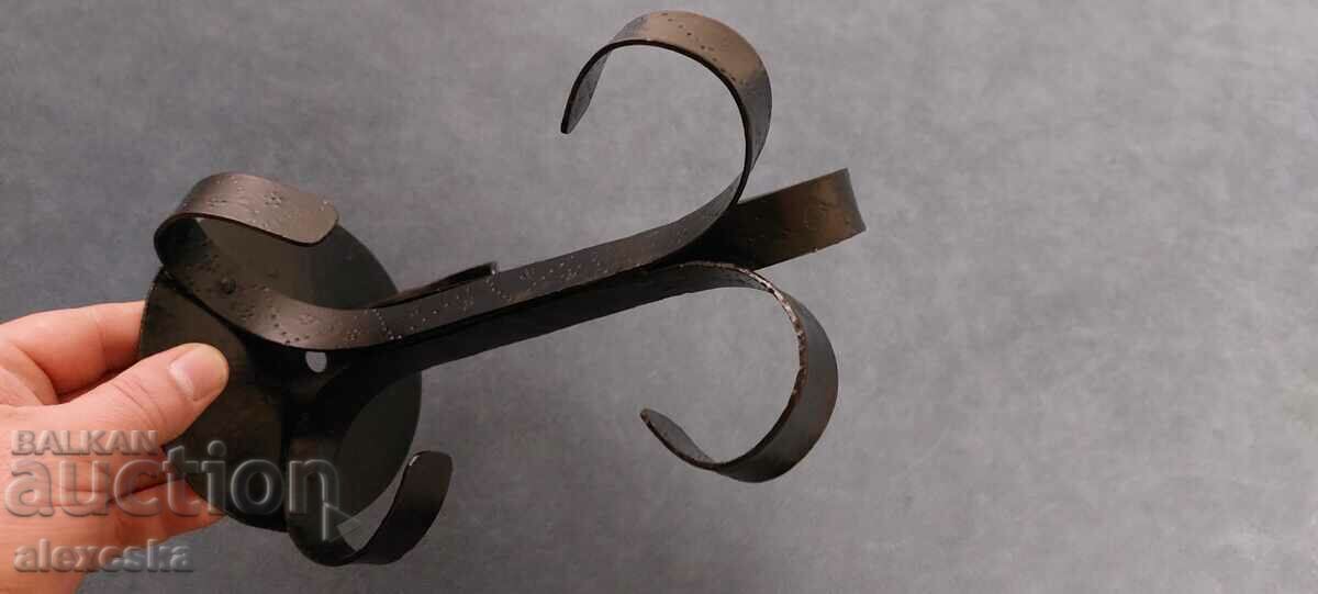 Wrought iron stand - 6 Wrought iron stand - 6