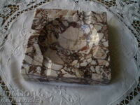 Square ashtray made of two-tone marble