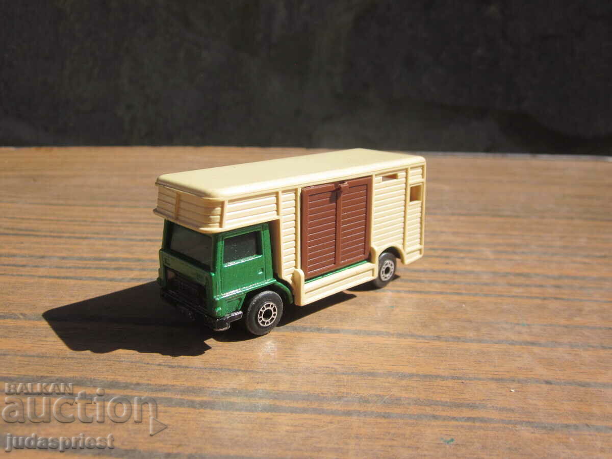 Δημοπρασία φορτηγό παιχνίδι σπιρτόκουτο φορτηγό άλογο κουτί από το 1977