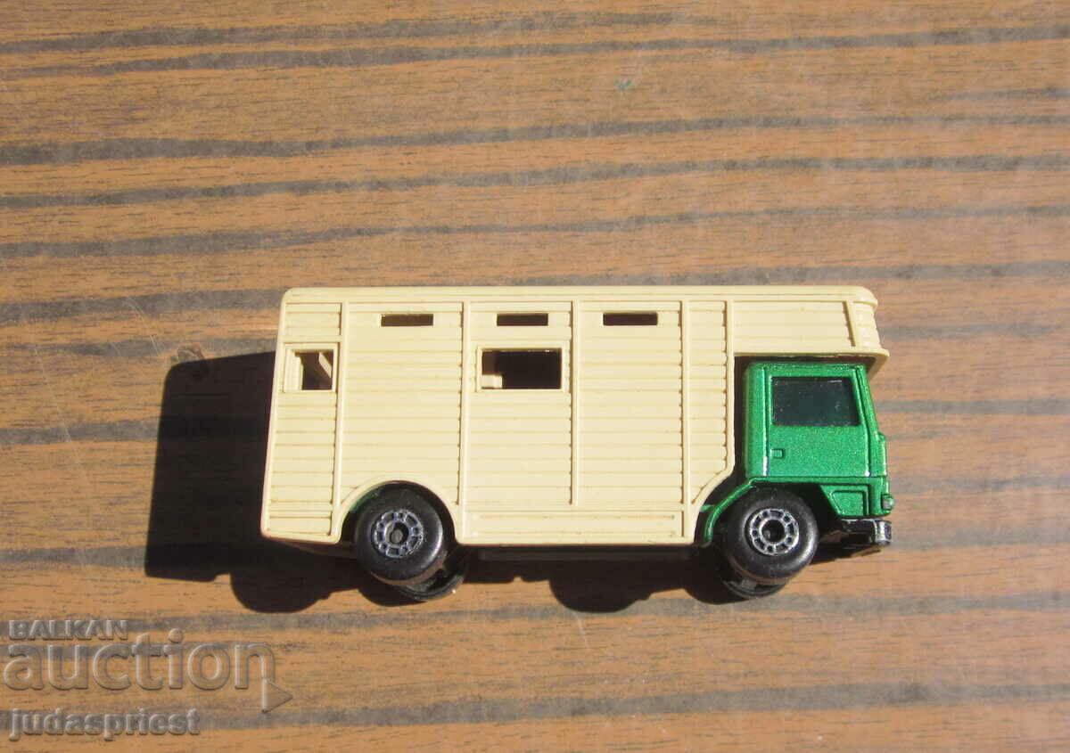 играчка камион камионче matchbox horse box от 1977 година