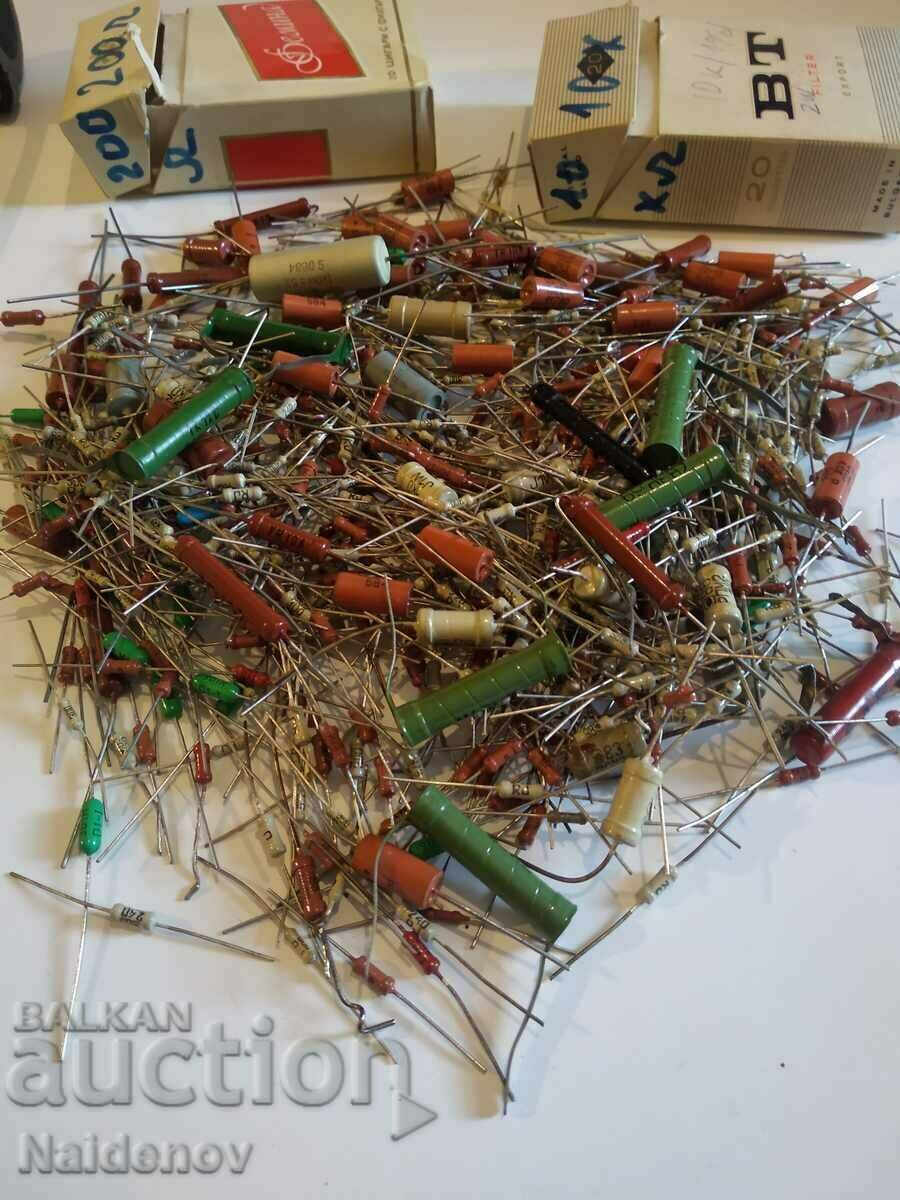 Голям лот електроника от соца с цена 29.99 лв. | € 15.33 Голям лот електроника от соца с цена 29.99 лв. | € 15.33