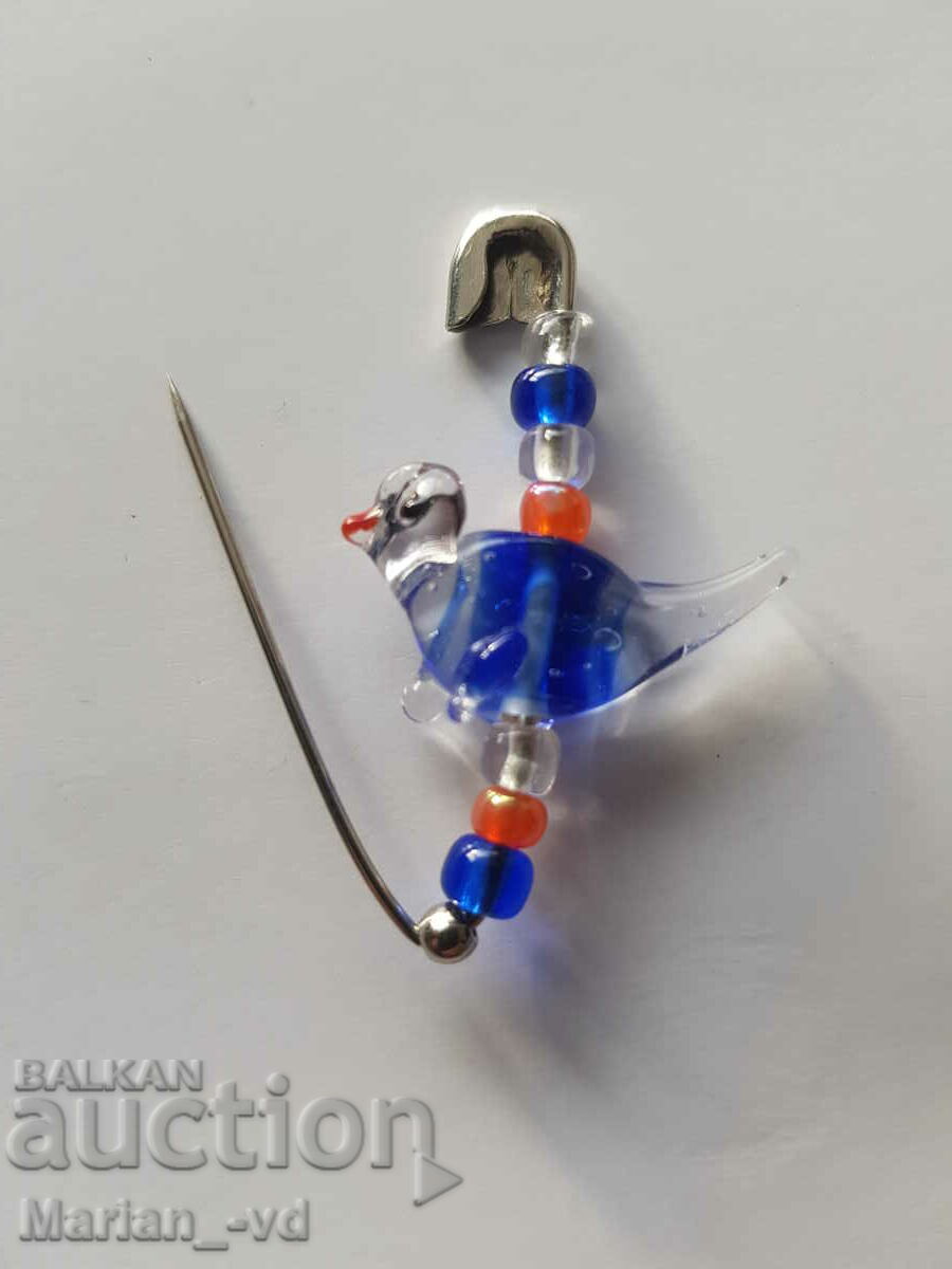 Auction Mini glass bird on a safety pin Auction Mini glass bird on a safety pin