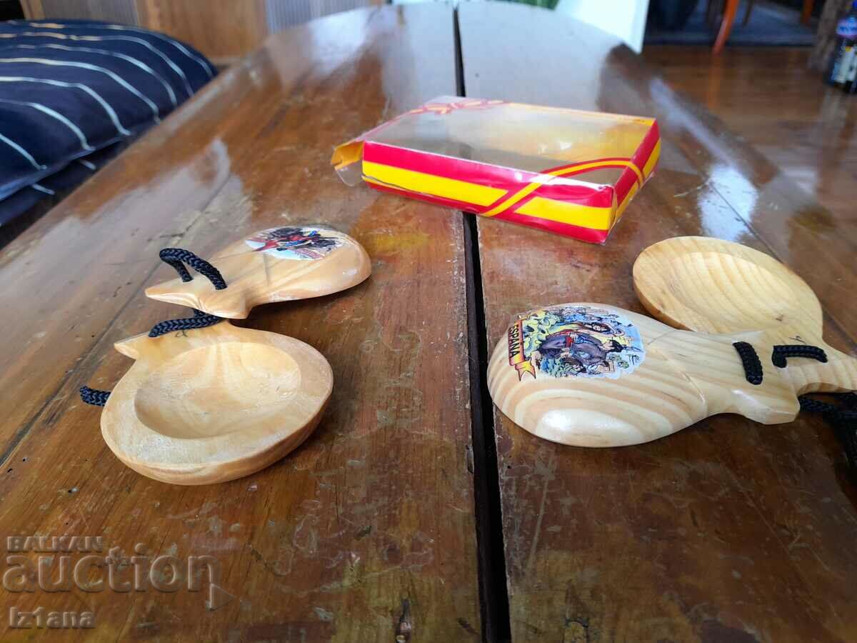 Old castanets - 5 Old castanets - 5