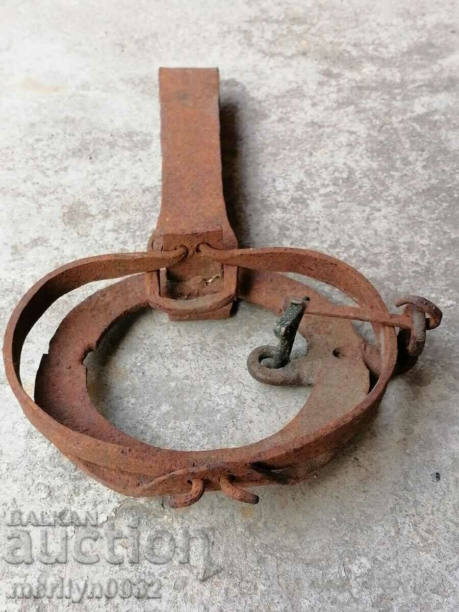 Old hand forged trap, wrought iron primitive - 5 Old hand forged trap, wrought iron primitive - 5