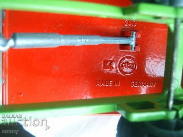 Metal trailer SIKU #2415, Germany - 6