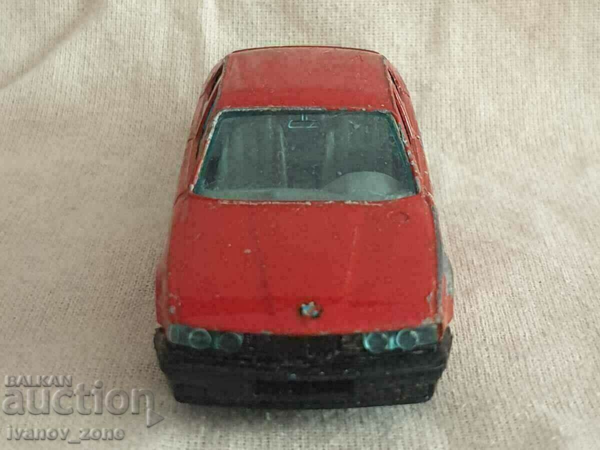 BMW 535i 1/43 trolley – Burago Italy. with price 19.00 BGN | € 9.71 BMW 535i 1/43 trolley – Burago Italy. with price 19.00 BGN | € 9.71