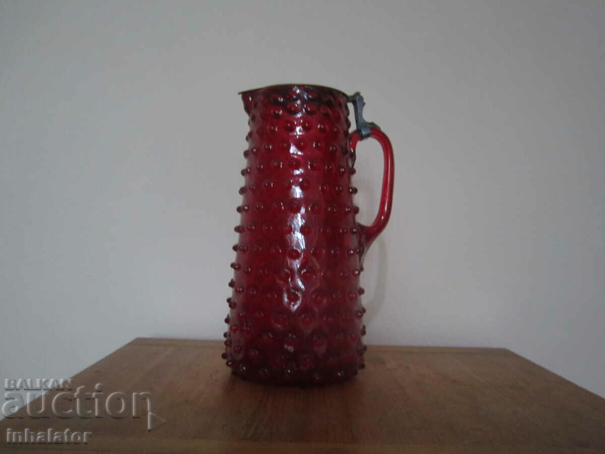 19th Century Jug κόκκινο γυαλί - Hedgehog - 27 cm