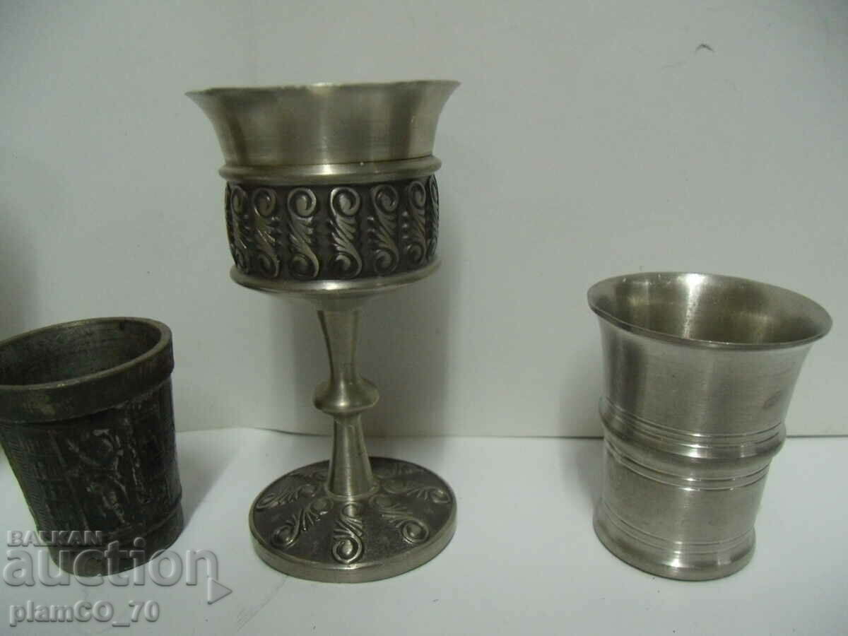 Аукцион №*6968 лот - 5 броя стари метални чашки - различни видове Аукцион №*6968 лот - 5 броя стари метални чашки - различни видове