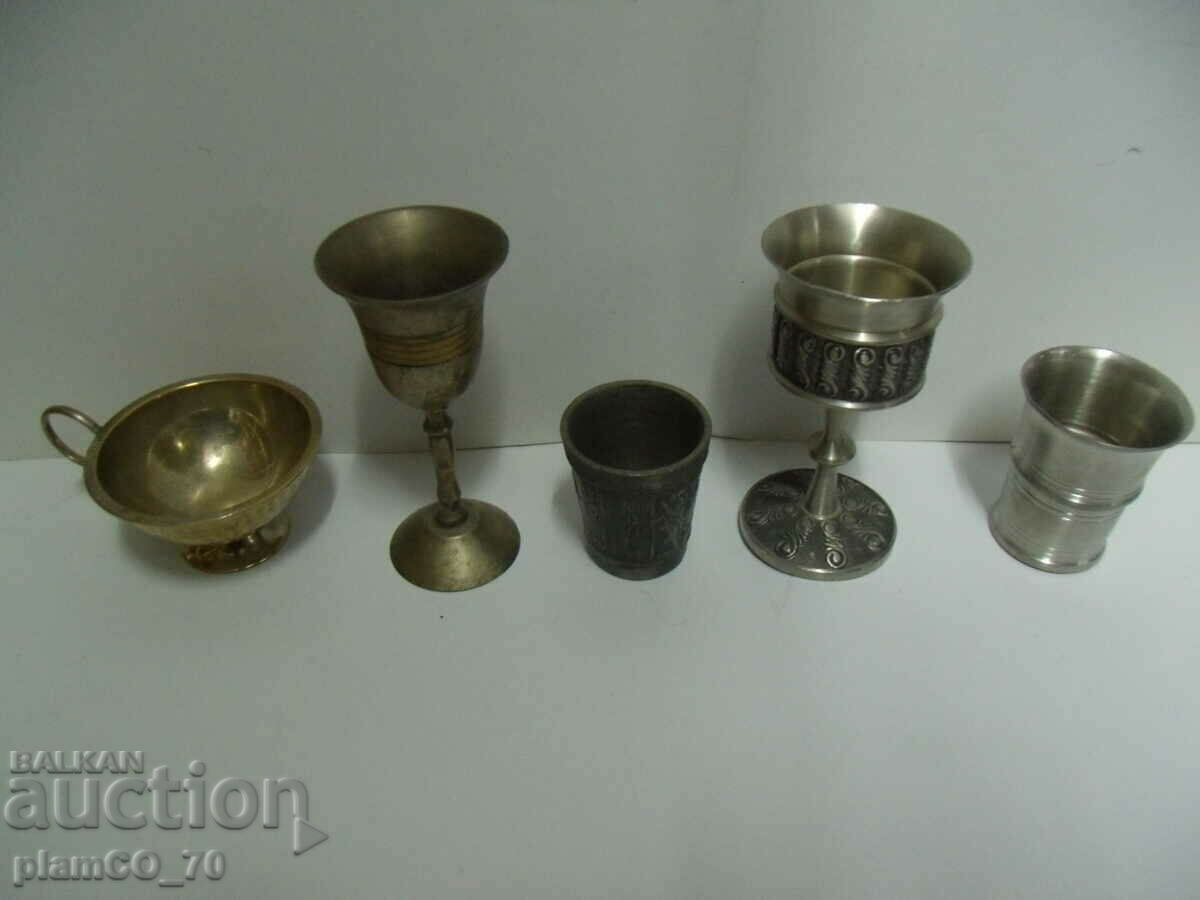 Доставка на №*6968 лот - 5 броя стари метални чашки - различни видове Доставка на №*6968 лот - 5 броя стари метални чашки - различни видове