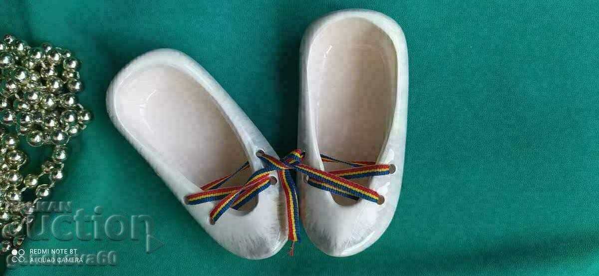 Porcelain slippers - 5 Porcelain slippers - 5