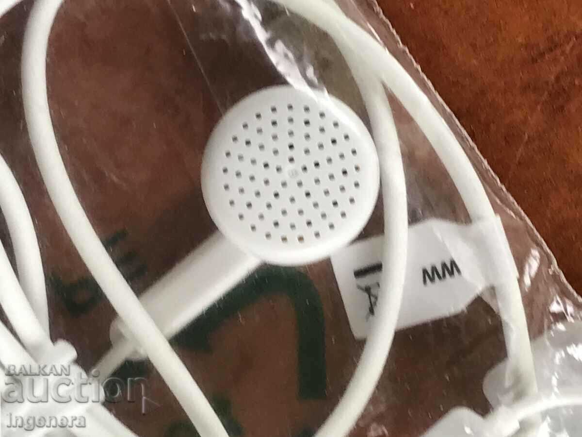 Delivery of HANDSFREE HEADPHONES LENOVO NEW