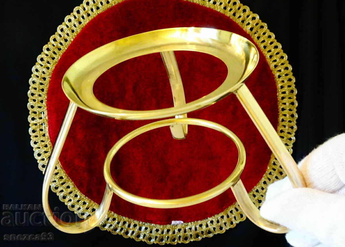 Bronze grill, cookware stand, barbecue with price 35.00 BGN | € 17.90 Bronze grill, cookware stand, barbecue with price 35.00 BGN | € 17.90