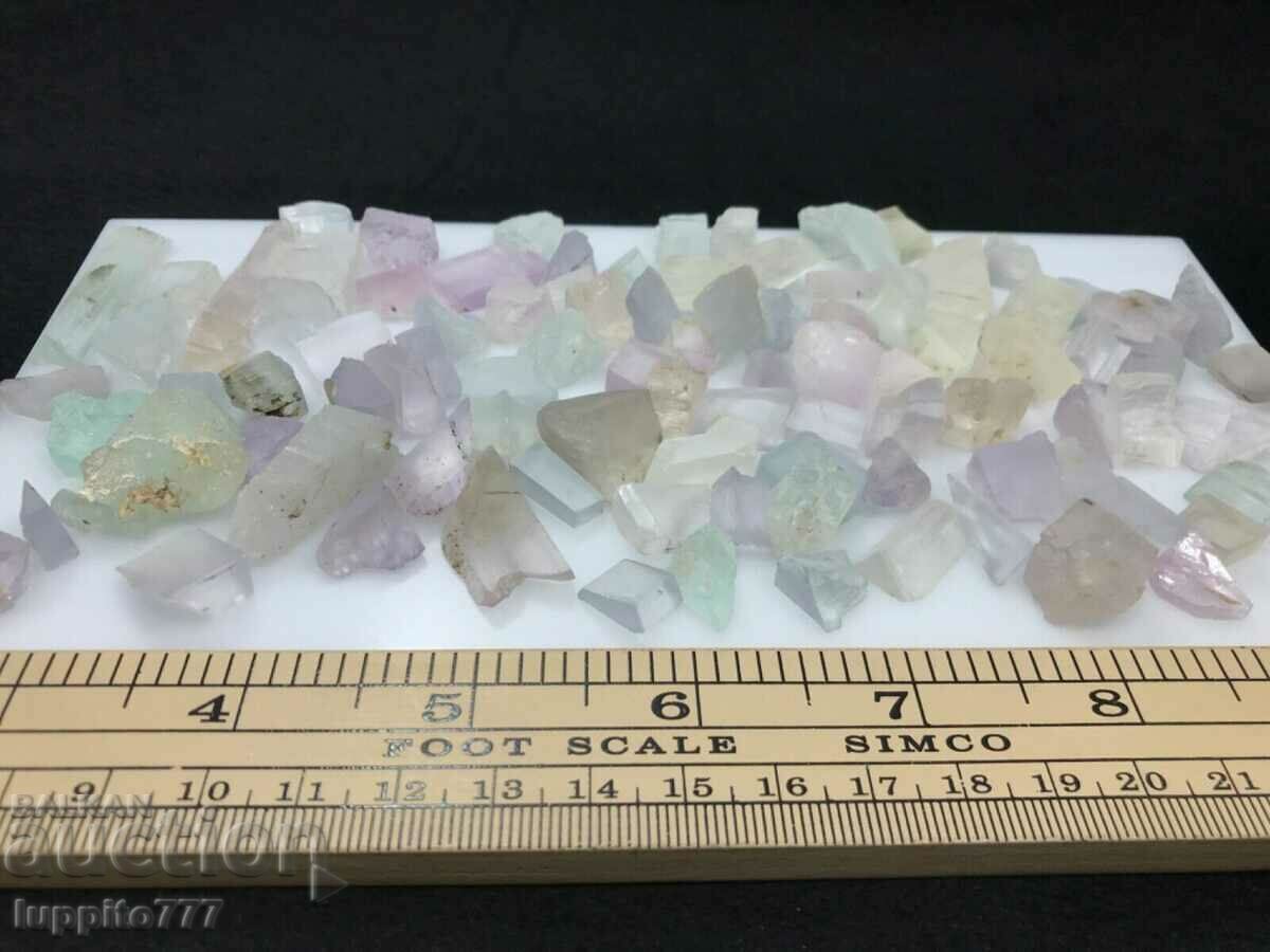 Δημοπρασία φυσικός kunzite 205 γραμμάρια παρτίδα 50 τεμάχια + ποιότητα όψεως Δημοπρασία φυσικός kunzite 205 γραμμάρια παρτίδα 50 τεμάχια + ποιότητα όψεως