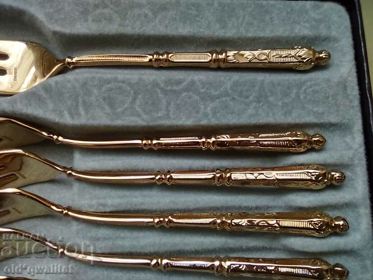 Attractive forks with gilding top DESIGN, French with price 297.00 BGN | € 151.85
