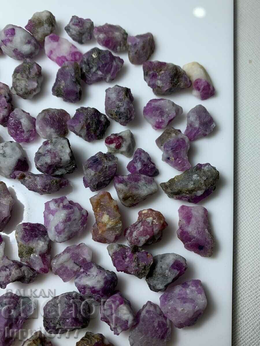 φυσικό ρουμπίνι σε μήτρα μοναδική παρτίδα 145 γραμμαρίων με τιμή 895.00 BGN | € 457.61 φυσικό ρουμπίνι σε μήτρα μοναδική παρτίδα 145 γραμμαρίων με τιμή 895.00 BGN | € 457.61