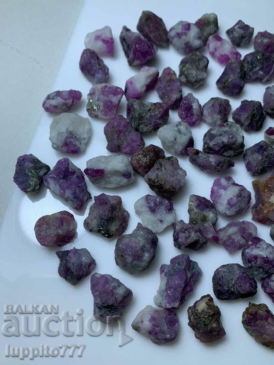 Παράδοση φυσικό ρουμπίνι σε μήτρα μοναδική παρτίδα 145 γραμμαρίων Παράδοση φυσικό ρουμπίνι σε μήτρα μοναδική παρτίδα 145 γραμμαρίων