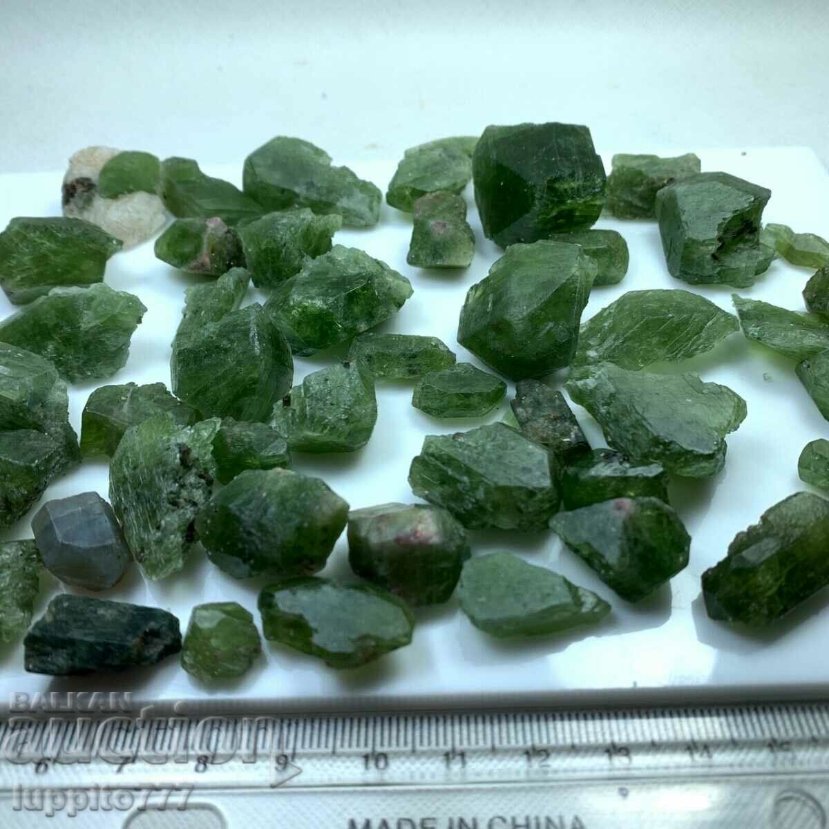 φυσική διοψίδη 243 γραμμάρια παρτίδα 30 τεμάχια + ποιότητα όψεως με τιμή 950.00 BGN | € 485.73 φυσική διοψίδη 243 γραμμάρια παρτίδα 30 τεμάχια + ποιότητα όψεως με τιμή 950.00 BGN | € 485.73