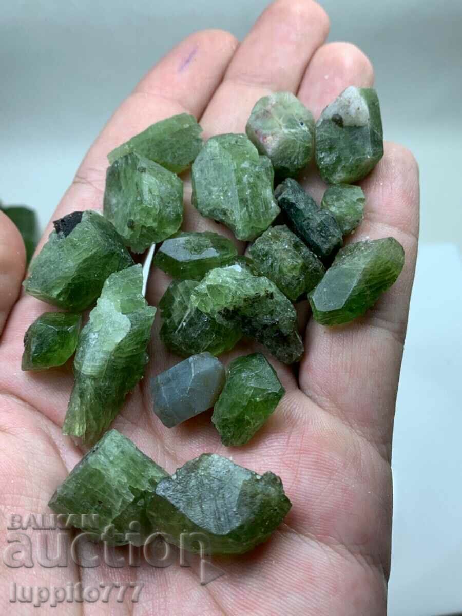 φυσική διοψίδη 243 γραμμάρια παρτίδα 30 τεμάχια + ποιότητα όψεως - 7 φυσική διοψίδη 243 γραμμάρια παρτίδα 30 τεμάχια + ποιότητα όψεως - 7