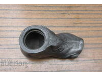 forma de călimară metalică antică a unui pantof vechi marcat