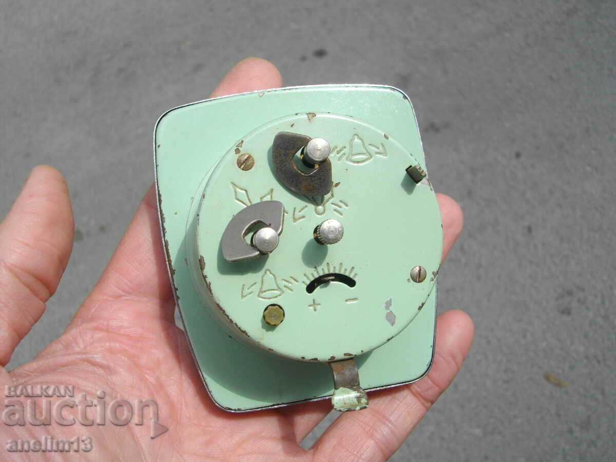 Delivery of CARO ART DECO COLLECTIBLE ALARM CLOCK