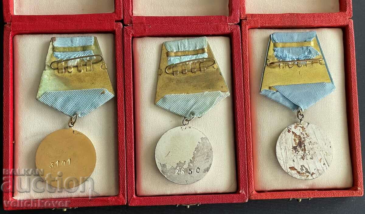 34646 Bulgaria Order of Cyril and Methodius 1-2-3 degree with numbers with price 180.00 BGN | € 92.03 34646 Bulgaria Order of Cyril and Methodius 1-2-3 degree with numbers with price 180.00 BGN | € 92.03