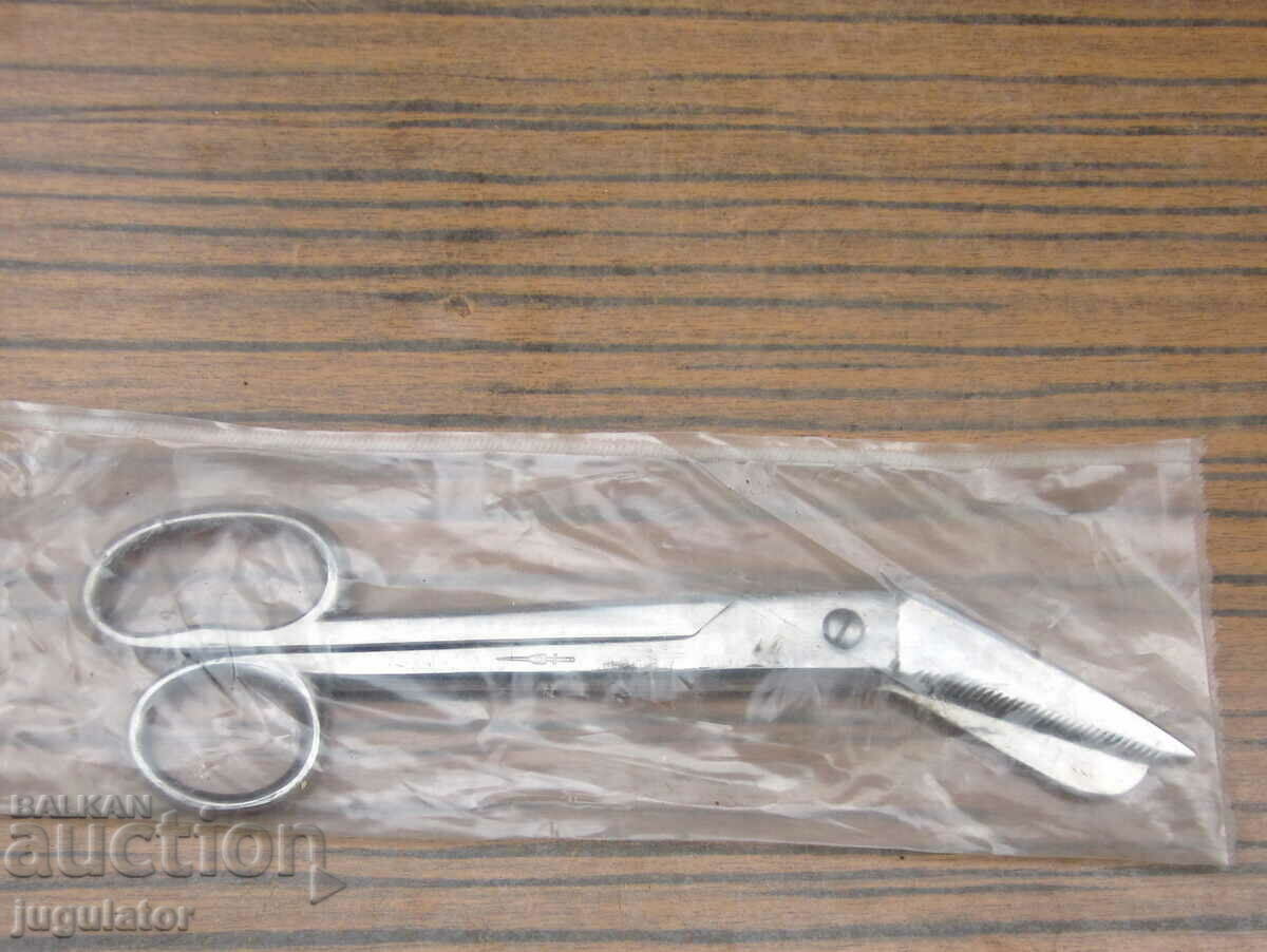 стара Германска медицинска ножица за рязане на дрехи
