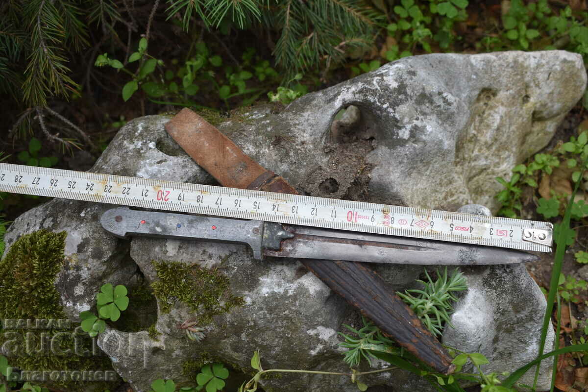 Auction Old bachelor dagger knife Auction Old bachelor dagger knife