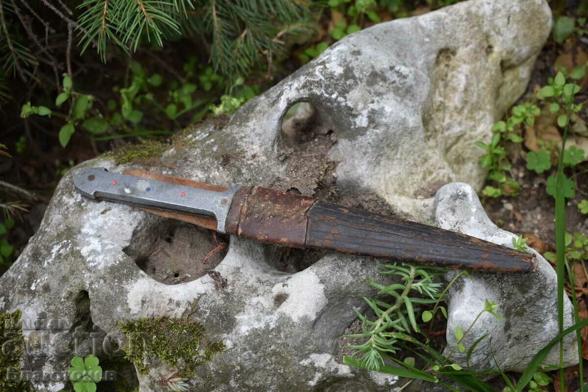 Стара ергенска кама нож