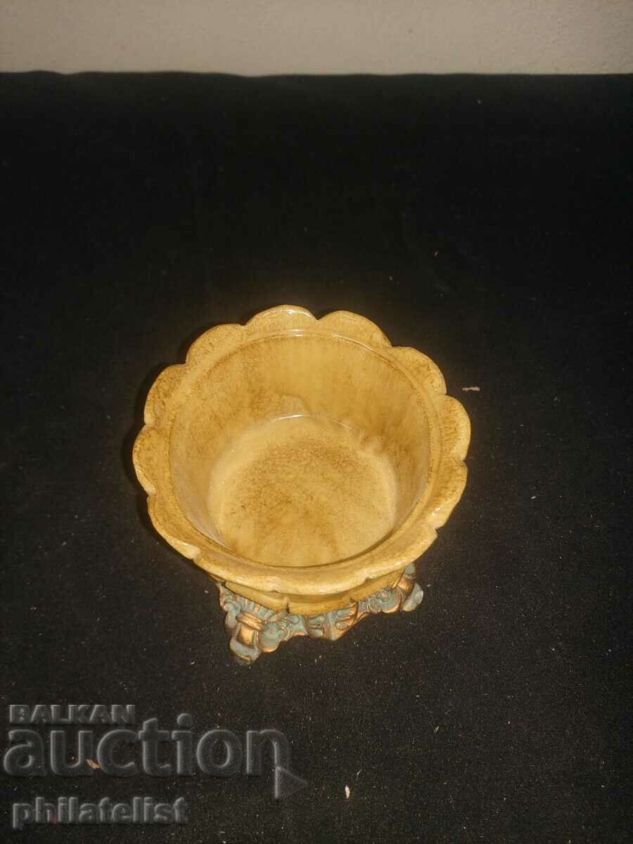 bowl with stool with price 10.00 BGN | € 5.11